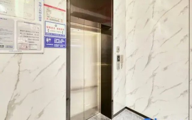 Yiwu Shunlong Hotel (Yiting Branch)