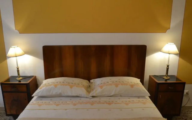 Villa in the Tuscan Hills: Relax in a Magnificent Landscape