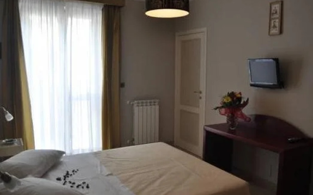 Aci Center Inn