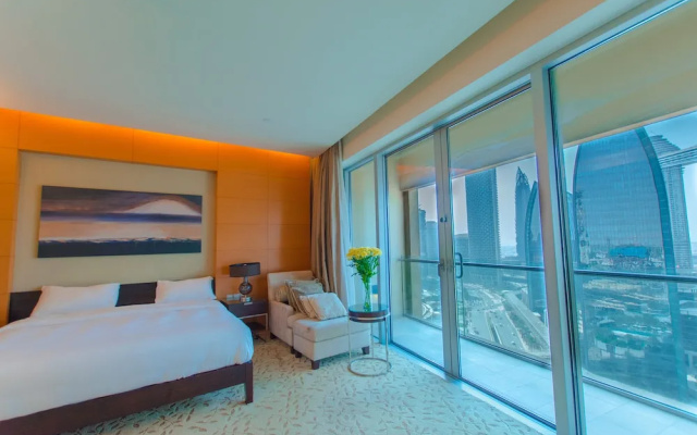 Platinium Dubai - Address Dubai Mall