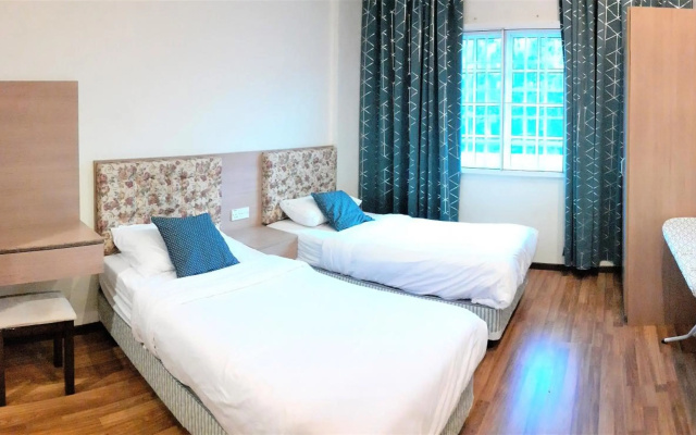 EagleNest at Iris House Resort