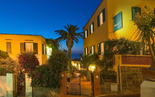 Hotel Monti