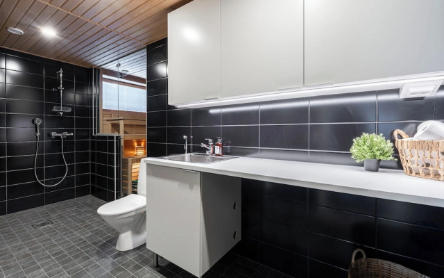 Luxurious Penthouse - Hot Tub & Sauna