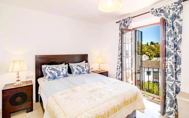 EN- Cozy Andalusian style townhouse in Marbella
