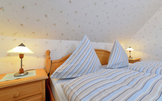 Quaint Apartment in Eimelrod near Lake & Water Sports