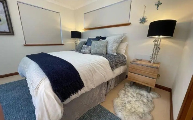 Relax at the Blue Spa House in the Highlands