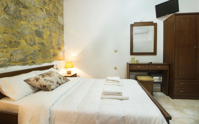 Agarathos Traditional Rooms