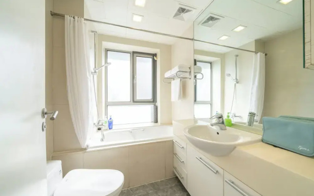 Tyms Cozy 2BR 1BA Apt Xuhui Metro