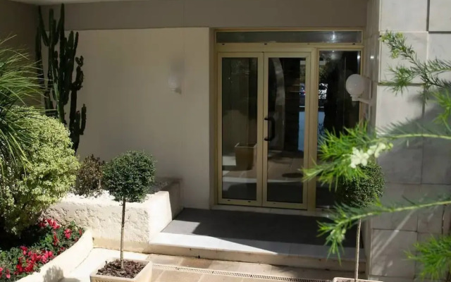 Apartment in Golfe Juan With Sea View