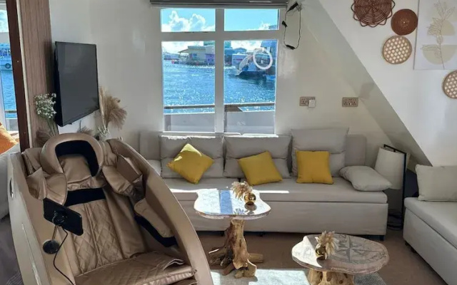 Atoll Villa