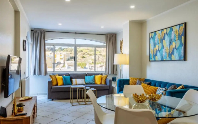 Top renoviertes Apartment mit großer Terrasse