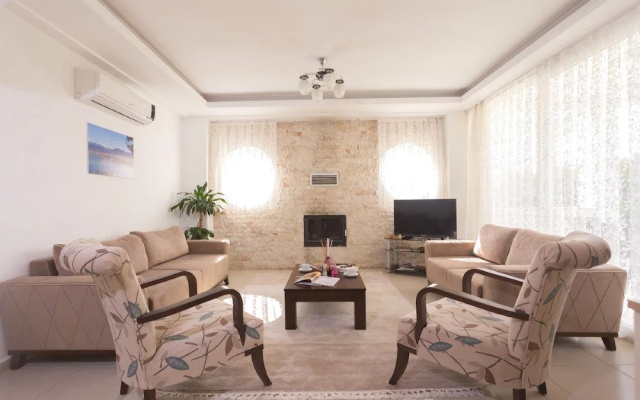 Villa White
