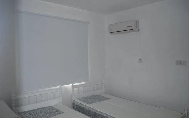 Flisvos Beach Apartments