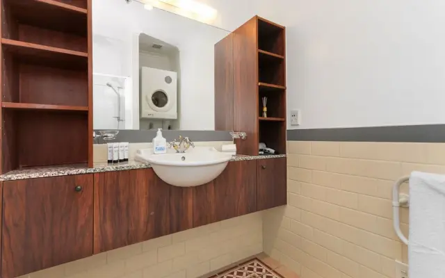 Stunning Water Views in Auckland CBD