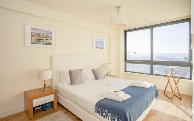Liiiving In Porto | Downtown View Apartment
