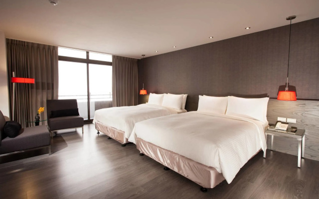 CHECK inn SELECT Hualien LinSen