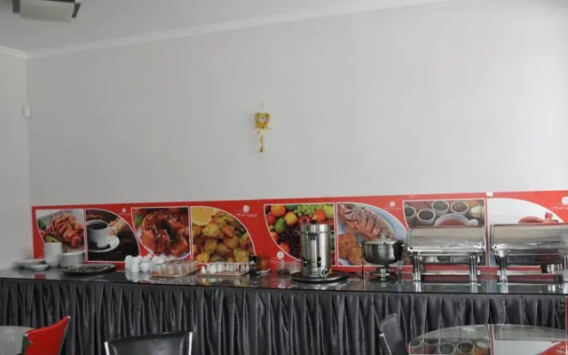 Lamani Hotel