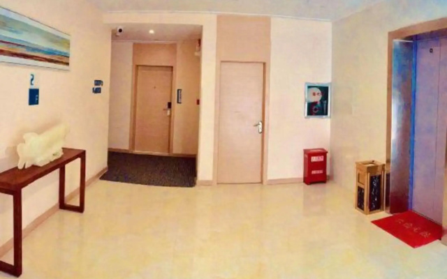 Jungle Express Hotel