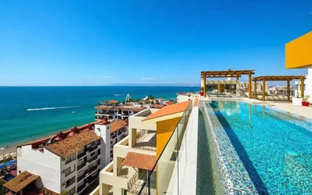 Condo V177 303