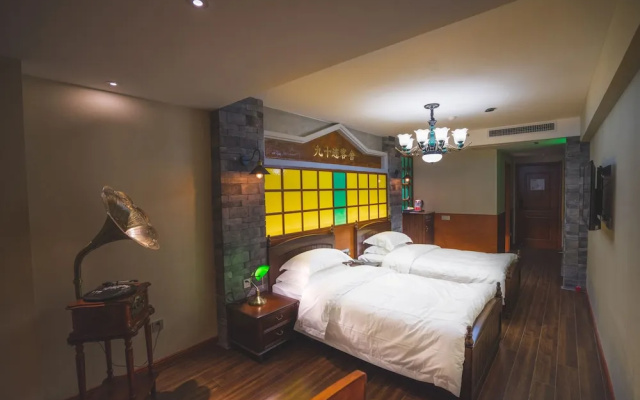 History Boutique Inn