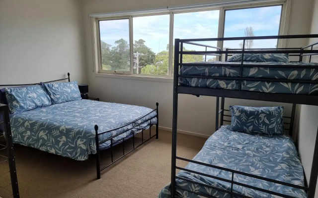 BEATONS BEACH FRONT STUDIO - Inverloch