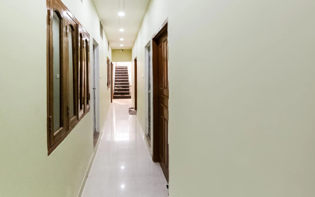 SPOT ON 75671 Hotel Pawan Palace
