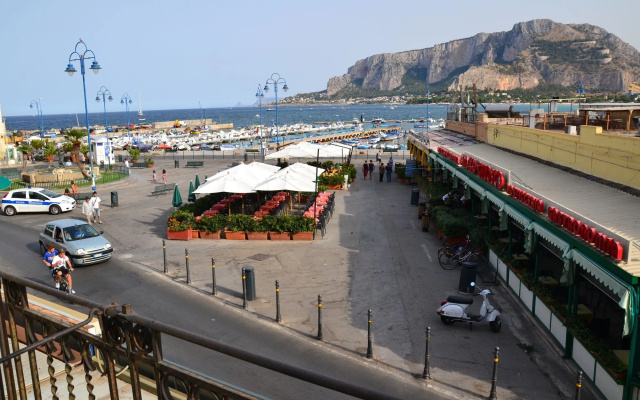 Mondello Holidays