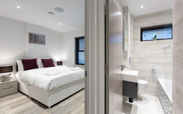 Family 2 Bed Apartment In Fulham Near Station