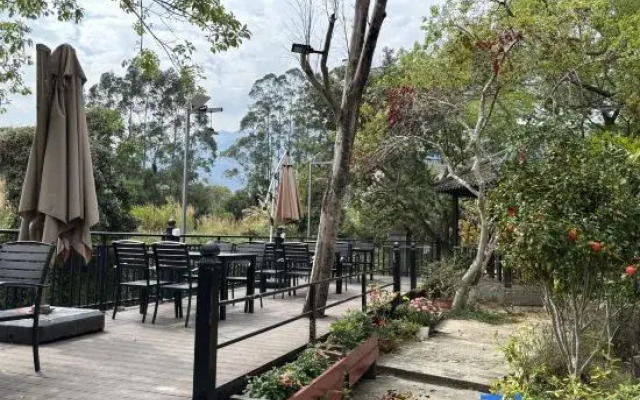 Mount Luofu Liujiashan Homestay