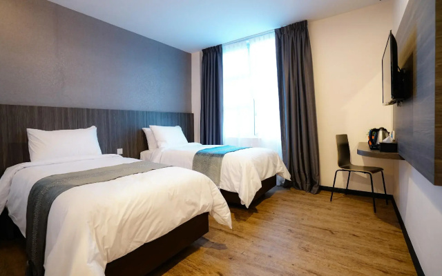 OYO 89386 Stay 365 Hotel