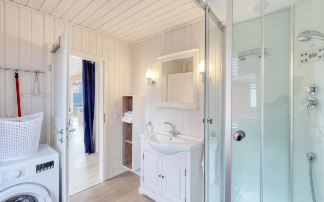 Stunning Home in Zerpenschleuse With 2 Bedrooms and Wifi
