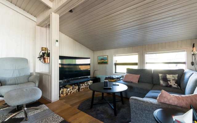 Paradise Cabin
