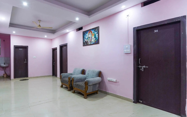 OYO 66433 Aashirwad Guest House