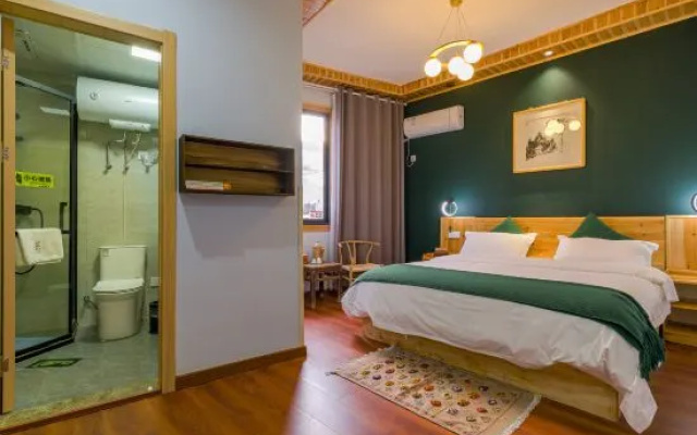 Dayu Chunhua · Poetic Homestay
