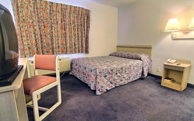 Motel 6 Fort Wayne, IN