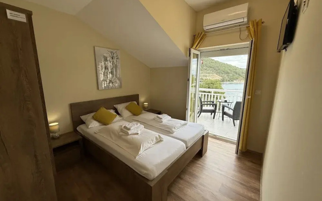 Max Gastro Beach House
