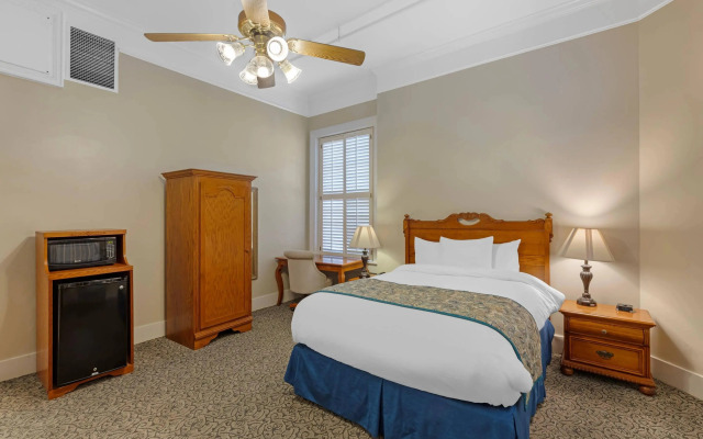 Windsor Hotel, an Ascend Collection Hotel
