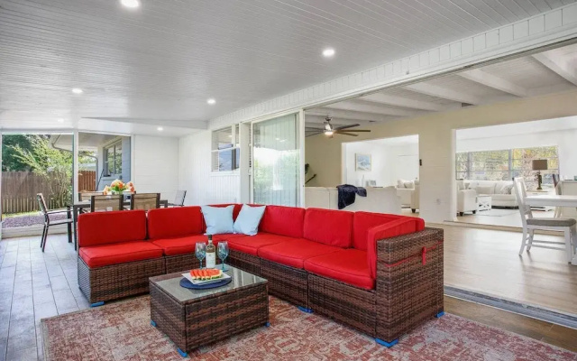 Gorgeous Grove Contemporary Family Home