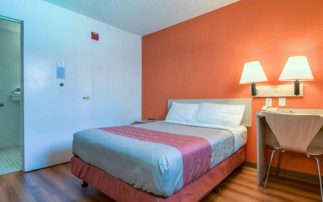Motel 6 Rowland Heights, CA - Los Angeles - Pomona