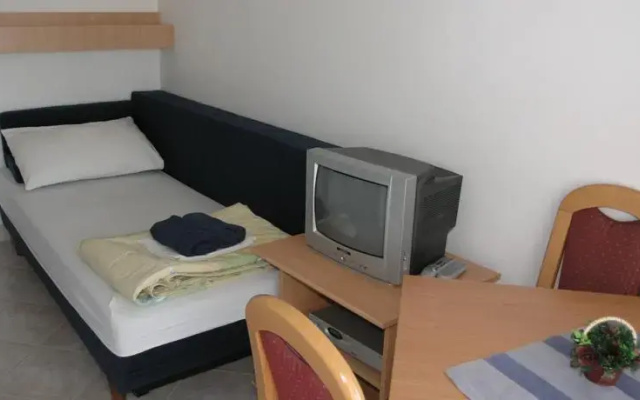 Apartments K-L-J