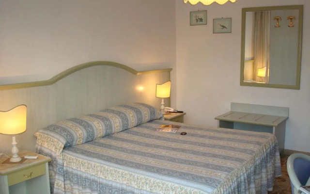 Hotel Villa Rona