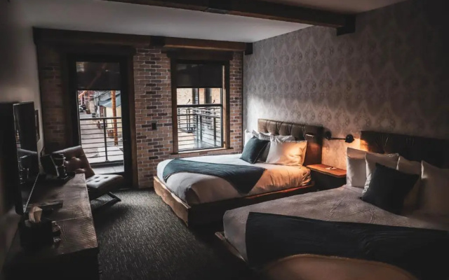 Hotel Crosby