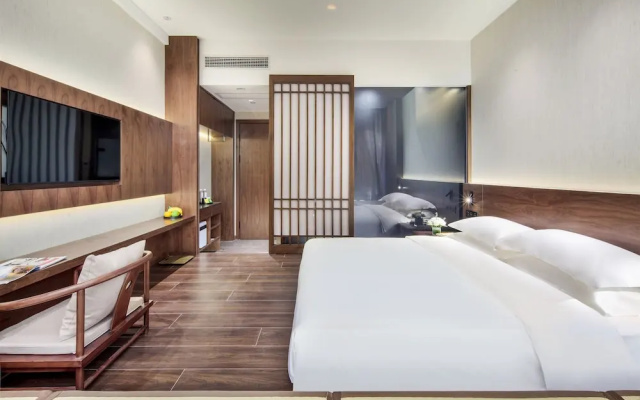 Riverside Wing Hotel Guilin