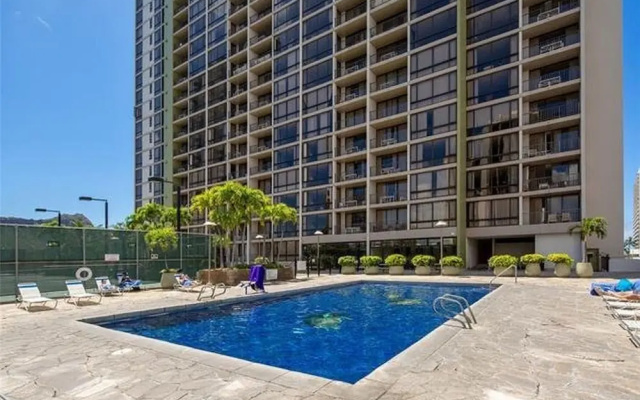 Waikiki Sunset Suite 2404