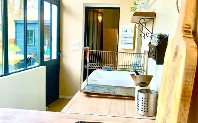 Studio Muret Atypique (Adults Only)
