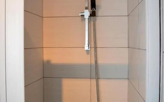 Enetiko Rooms