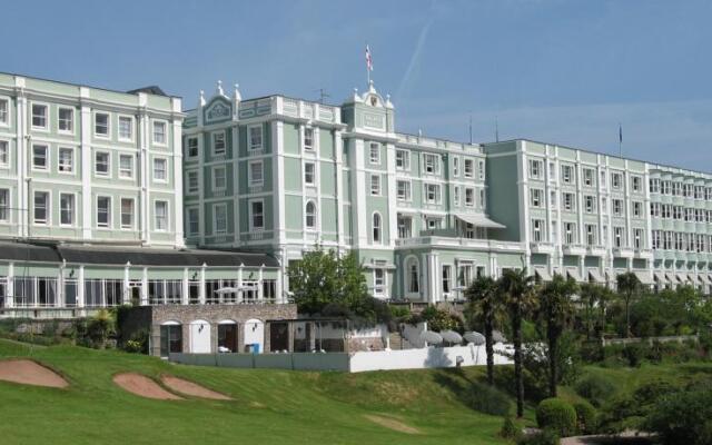 The Palace Hotel вид на фасад