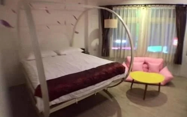 Stay In Bed Hostel