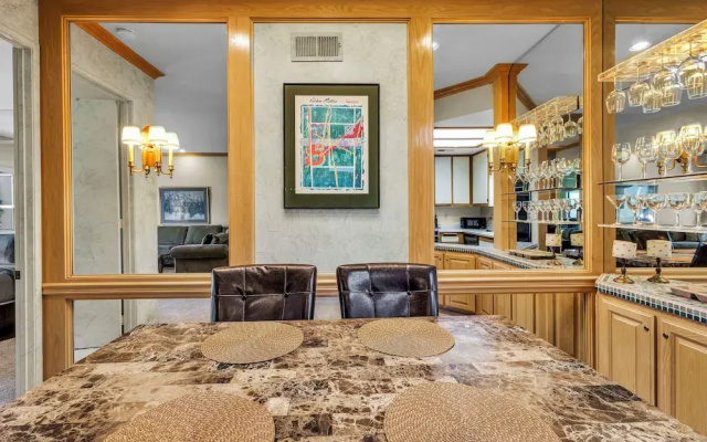Isleta Vista Getaway