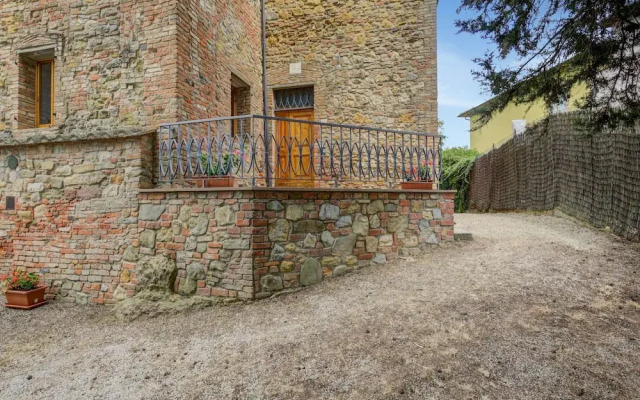 Varna Charm: Tuscan Getaway